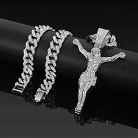 Collier chaîne maille cubaine Miami plaqué or 14 carats pour homme, avec pendentif chrétien 3D Jésus en strass, symbole de foi religieuse