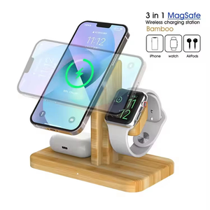 Estación de Carga Inalámbrica 3 en 1 de Bambú de 15W, Cargador Rápido para iPhone y Samsung con Logotipo Personalizado - Product Image 3