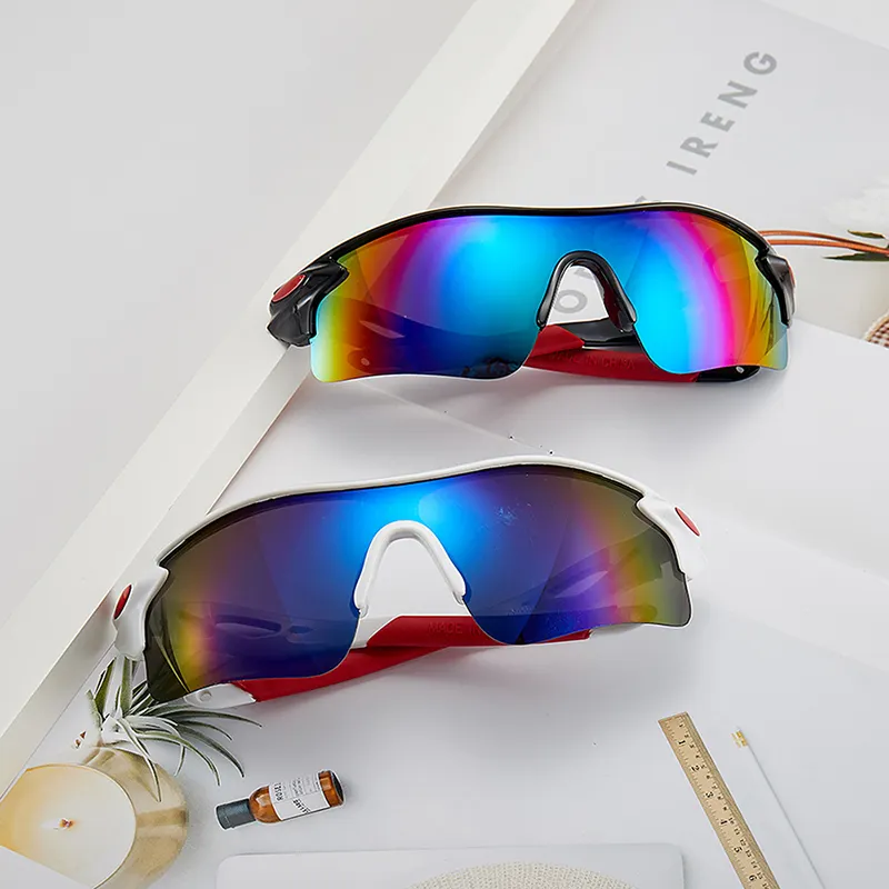 مخزون كبير في الهواء الطلق رخيصة رجل نظارة شمس رياضية PC عدسة النظارات الشمسية الإطار PC UV400 نظارات 2021