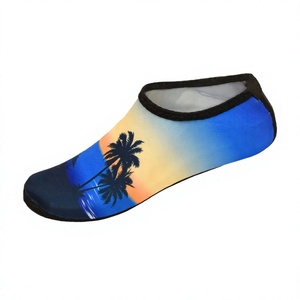 Zapatos de Agua Unisex para Playa con Estampado de Palmeras, Secado Rápido, Punta Cerrada, Parte Superior Sintética, Suela de Goma, Zapatos de Natación de Verano - Product Image 1