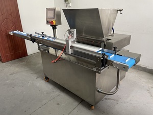 Machine à garnir le <span class=keywords><strong>chocolat</strong></span> pour le <span class=keywords><strong>pain</strong></span> et la pâtisserie, machine à injecter la confiture et la crème dans le <span class=keywords><strong>pain</strong></span> - Product Image 1
