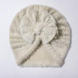 หมวกบีนนี่เด็กอ่อน ยุโรปและอเมริกา ผ้าฝ้าย ระบายอากาศได้ดี แบบ unisex อุ่นสบาย ประดับโบว์ ขนปุย สำหรับเด็กทารกและเด็กเล็ก ฤดูใบไม้ร่วง/ฤดูหนาว รุ่นใหม่ ขายส่ง - Product Image 2