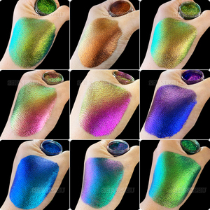 Grossista Pigmento Camaleonte Olografico in Polvere di Mica Super Cangiante in 12 Colori per Vernice per Auto - Product Image 6