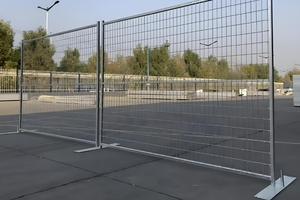 <span class=keywords><strong>Canada</strong></span> Thiết Kế Hiện Đại Hàng Rào Tạm Thời Với Thân Thiện Với Môi PVC UV Hoàn Thành Tấm Kim Loại Khung Sắt Cho Ngoài Trời Sử Dụng Nhà - Product Image 2