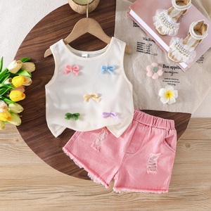 Abbigliamento per Bambine 4-7 Anni, Top Estivo con Fiocco Raffinato, <span class=keywords><strong>Shorts</strong></span> in Denim Senza Maniche con Stampa Animalier, Elegante e Traspirante - Product Image 1