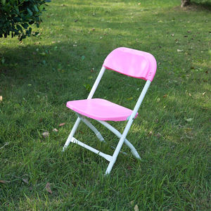 كراسي قابلة للطي للأطفال والكبار والأكثر شعبية في الحدائق الخارجية والحفلات الداخلية والقابلة للطي خفيفة الوزن مصنوعة من البلاستيك باللون الأبيض مناسبة لأحداف الزفاف والأعراس - Product Image 3