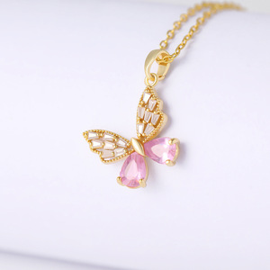 Collana con Ciondolo a Farfalla in Ottone di Alta Qualità per Donne, Catena Trendy con Zirconi <span class=keywords><strong>Rosa</strong></span> Dorati per Fidanzamenti, Matrimoni e Feste - Product Image 6