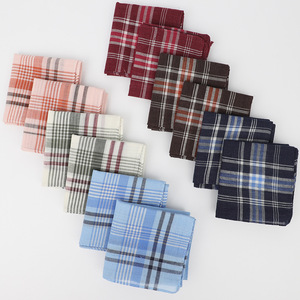 Lot de 12 mouchoirs de poche en polyester pour homme, 36*36cm, rayés, pour style et confort - Product Image 2
