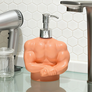 Distributeur de savon Homme Musclé – Bouteille Sculpturale de Bodybuilder pour <span class=keywords><strong>Salle</strong></span> de Sport, <span class=keywords><strong>Salle</strong></span> de Bain et Maison – Commandes en Gros et Personnalisées pour Hôtels, Spas et Vente au Détail - Product Image 1