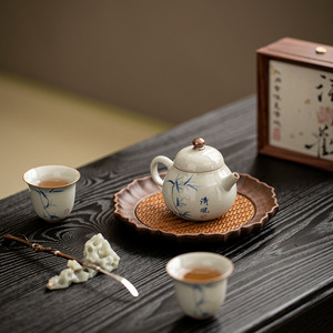 Théière en céramique faite à la main, mini théière ronde en porcelaine avec couvercle, ensemble de thé Kung Fu portable - Product Image 4