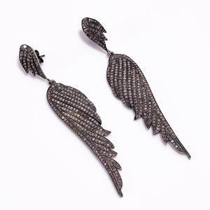 Boucles d'oreilles fines en argent sterling 925 S.K.Jewels SKDE-11, micro-pavé, plaqué noir, diamant taillé de luxe, design personnalisé en forme de feuille - Product Image 1