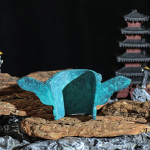 Topeng Mata Vertikal Telinga Panjang Mata Gaya Misterius Kerajinan Tembaga Sanxingdui Bentuk Antik Hadiah Cetakan Tangan - Product Image 4