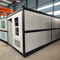 Maison conteneur pliante à 2 étages de 20 pieds Panneau sandwich de construction en acier durable