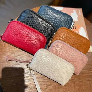 Fabricantes, producción <span class=keywords><strong>al</strong></span> <span class=keywords><strong>por</strong></span> <span class=keywords><strong>mayor</strong></span> <span class=keywords><strong>de</strong></span> bolsos <span class=keywords><strong>de</strong></span> mujer, novedad <span class=keywords><strong>de</strong></span> 2025, bolso <span class=keywords><strong>de</strong></span> mano esencial para mujer con temperamento multicolor - Product Image 5