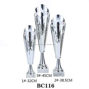 Trofeo <span class=keywords><strong>de</strong></span> fútbol <span class=keywords><strong>de</strong></span> <span class=keywords><strong>la</strong></span> <span class=keywords><strong>Liga</strong></span> <span class=keywords><strong>inglesa</strong></span> hecho a medida, <span class=keywords><strong>Liga</strong></span> <span class=keywords><strong>de</strong></span> Campeones <span class=keywords><strong>de</strong></span> alta calidad, competición deportiva, evento, <span class=keywords><strong>copa</strong></span> <span class=keywords><strong>de</strong></span> trofeo <span class=keywords><strong>de</strong></span> metal - Product Image 2