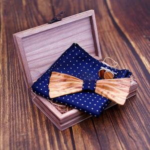 Coffret cadeau de luxe pour homme avec nœud papillon en bois 3D à <span class=keywords><strong>pois</strong></span> et boutons de manchette carrés - Product Image 3