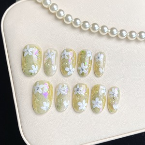 <span class=keywords><strong>Ongles</strong></span> à motifs d'amandes faits à la main, <span class=keywords><strong>ongles</strong></span> colorés en forme de haricots avec colle, paillettes en relief tridimensionnelles pour les doigts - Product Image 3