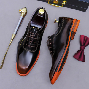 Business formal leather shoes for men - polished high-end textured black leather handcrafted Oxford style business groom shoes - Product Image 2