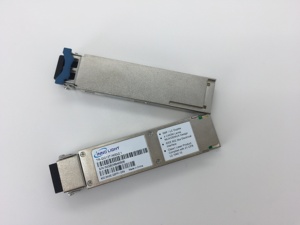 ตัวรับส่งสัญญาณแบบมีสาย Tr-qq13t-n00 40gbe Qsfp+ Ir4 Gr4 Cwdm4 2km Smf Lc รับประกัน 1 ปี สำหรับเครือข่ายแลน Tr-qq13t-n00 Tr-qq13t-n00 - Product Image 3