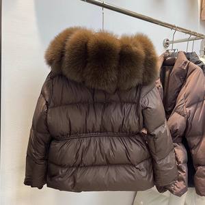 OUDINA Giacca Invernale <span class=keywords><strong>con</strong></span> <span class=keywords><strong>Cappuccio</strong></span> e Collo in Vera <span class=keywords><strong>Pelliccia</strong></span> di Volpe, Cappotto Imbottito Slim Fit Caldo e Soffice per Donne - Product Image 4