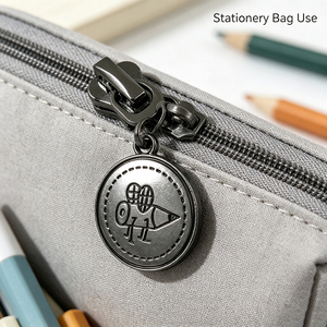 Tirette de fermeture éclair ronde en alliage gaufré noir mat pour trousses, sacs, articles de papeterie et accessoires scolaires - Product Image 5