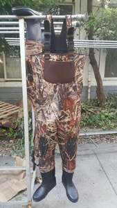 Néoprène <span class=keywords><strong>de</strong></span> <span class=keywords><strong>pêche</strong></span> camouflage en caoutchouc, 3 — 5mm, personnalisés 100%, étanche, pour cuisse, poitrine haute, <span class=keywords><strong>pêche</strong></span> <span class=keywords><strong>de</strong></span> chasse, wader <span class=keywords><strong>de</strong></span> sécurité avec <span class=keywords><strong>bottes</strong></span> en solde - Product Image 4