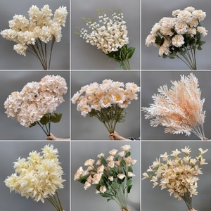 Décoration florale de mariage couleur champagne : arrangement floral pour <span class=keywords><strong>arche</strong></span>, décoration au sol, hydrangea et rose individuels - Product Image 2