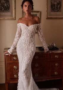 S3626L Nouvelle robe de mariée sirène élégante et romantique à manches longues et épaules dénudées avec broderie en dentelle amovible - Product Image 2