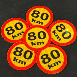 Özel Serigrafi Baskılı Elmas Sınıfı Numaralı Yansıtıcı Uyarı Etiketi Hız Sınırı Levhası Yol Güvenliği Sokak Tabelası - Product Image 3