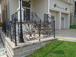 Lan can sắt cầu thang rèn cổ điển ở dạng cuộn phục vụ như một hàng rào an ninh cổ điển - Product Image 5