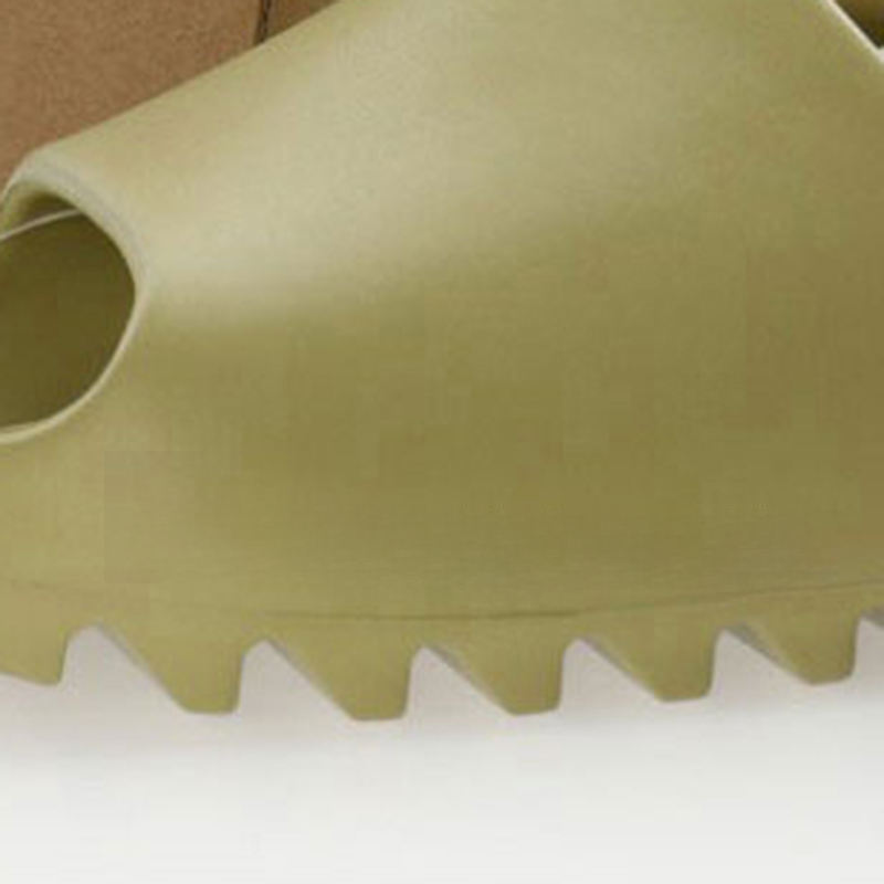 สีเขียวถั่ว