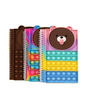 Carnet A5 à spirale avec couverture en gel de silicone, agenda promotionnel, motif petit ours, anti-stress, pour la gestion du stress et l'écriture manuscrite - Product Image 1