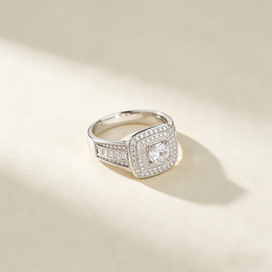 Anillo de Compromiso Clásico de Plata de Ley 925 con Corte Brillante Redondo y Engaste de Circonitas Cúbicas, Joyería para Mujer, Estilo Geométrico, Bañado en Rodio - Product Image 3