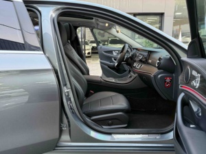 <span class=keywords><strong>Mercedes</strong></span>-Benz <span class=keywords><strong>Classe</strong></span> E Modèle 2020, Version Révisée, E 300 L Édition Sportive et Élégante - Product Image 6