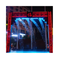 Grande fontaine d'eau géométrique d'extérieur, mur d'eau éclairant
