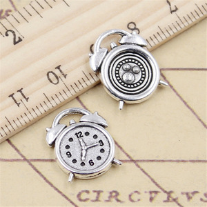 <span class=keywords><strong>Horloge</strong></span> à breloques 17x13mm fabrication à la main, pendentifs vintage de couleur argent tibétain, bricolage pour bracelet collier - Product Image 2
