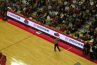 Panneau LED étanche RVB Taux de rafraîchissement élevé P5 Intérieur Extérieur Autour du stade Écran d'affichage publicitaire LED de basket-ball HD