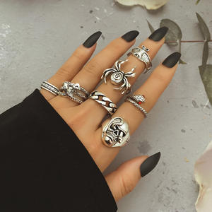 Anillos de moda Retro estilo Punk de 24 piezas estilo Retro borde cruzado oscuro Hip Hop calavera araña solitario hecho de aleación - Product Image 3
