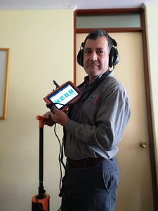 Dispositif de détection de fuite d'eau souterraine pour la réparation des conduites d'incendie souterraines et la détection des fuites d'eau - Product Image 4