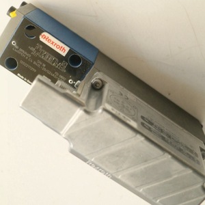 Vanne proportionnelle Rexroth 4WRPEH 6 C4 B40L-20/G24K0/A1M DN25 pour machines hydrauliques - Product Image 1