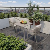 Trois pièces durables PE rotin mobilier d'extérieur petites tables chaises combinaison pour cour jardin terrasse balcon cour