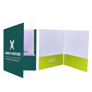 Vente en gros de dossiers de présentation professionnels en carton blanc 9x12 pouces 300 g/m², écologiques, recyclés, avec pochettes personnalisées, finition mate/brillante - Product Image 3