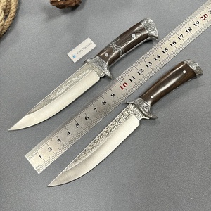 Hand geschmiedete russische Messer der Klasse A mit Scheide Taktisches Messer mit Holzgriff WB Benutzer definierte akzeptable Fallpunkt-Jagdmesser - Product Image 5