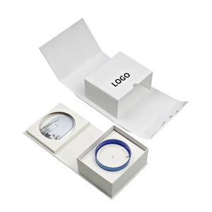Boîte cadeau rigide de luxe pour <span class=keywords><strong>bougies</strong></span> |   Emballage en papier écologique avec logo en relief personnalisé - Product Image 1