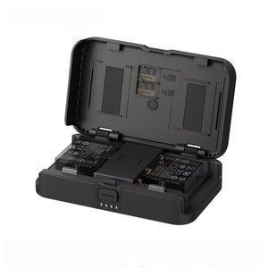 Accesorios Originales Insta360, Estuche de Carga Portátil de 10000 mAh, Cargador de Batería de 2 Bahías, Banco de Energía para Insta 360 Ace Pro 2, Plástico - Product Image 4