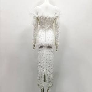 • Ultimo arrivo Off spalla piuma sottile chiodo perlina <span class=keywords><strong>abito</strong></span> da festa <span class=keywords><strong>bianco</strong></span> abiti a maniche lunghe abiti da sera - Product Image 5