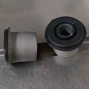 Buje de Goma de Primera Calidad 8971846991 8941185881 8-94118588-1 para ISUZU NKR - Product Image 5