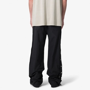 Pantalon parachute homme en nylon surdimensionné, coupe ample, avec cordon de serrage et boutons-pression latéraux, prix de gros - Product Image 4