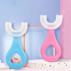 Brosses à dents manuelles en silicone ultra-douces en forme de U pour bébés et enfants, idéales pour le nettoyage des dents et comme anneaux de dentition. - Product Image 6