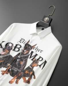Camicia bianca a maniche lunghe da uomo con stampa audace di Doberman, design con <span class=keywords><strong>testo</strong></span>, dichiarazione di stile, tessuto antipiega e senza bisogno di stiratura. - Product Image 5